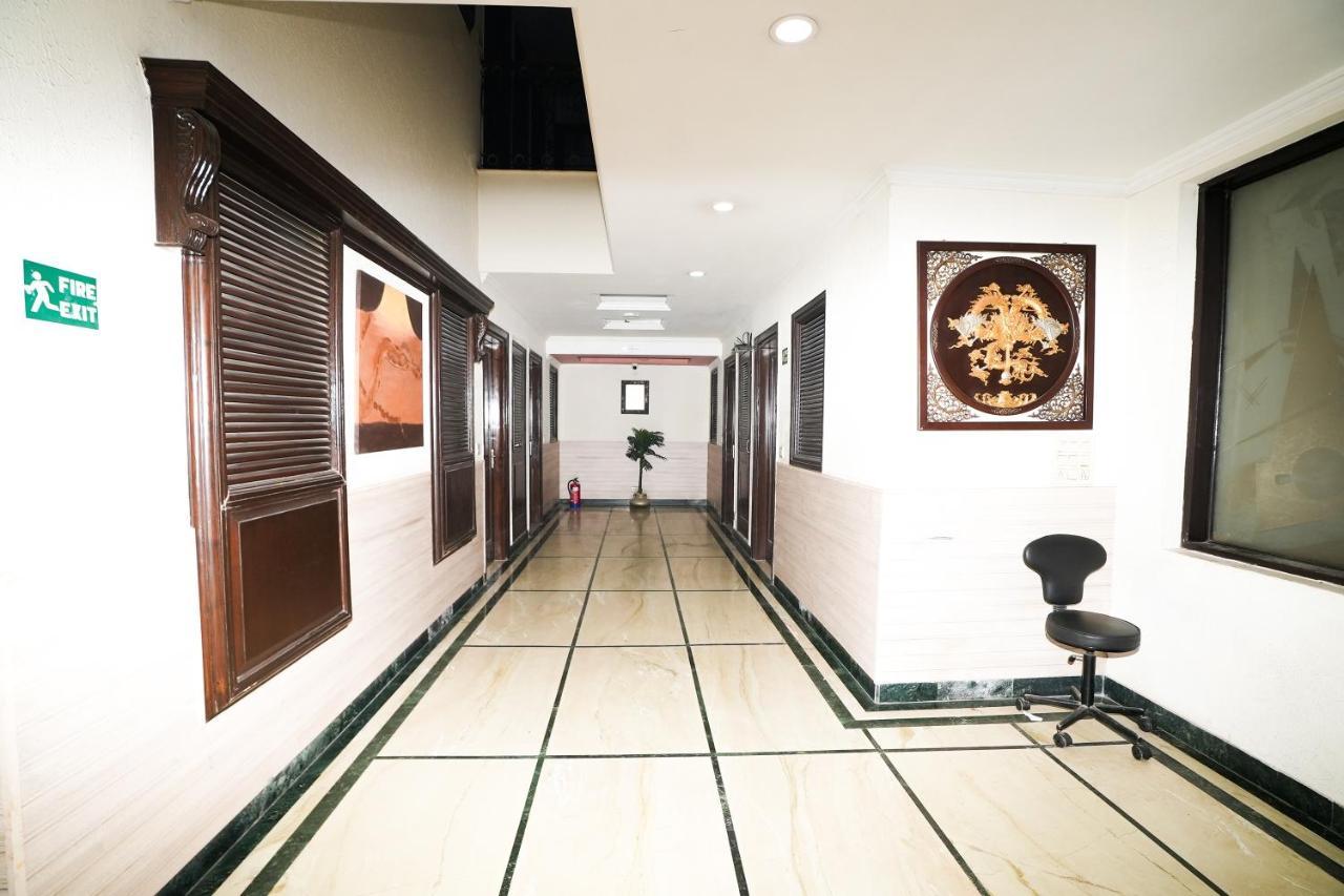 Stay Well Hotels & Homes Gurgaon Exterior foto