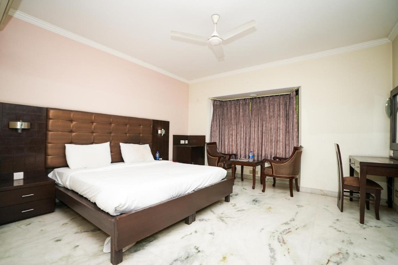 Stay Well Hotels & Homes Gurgaon Exterior foto